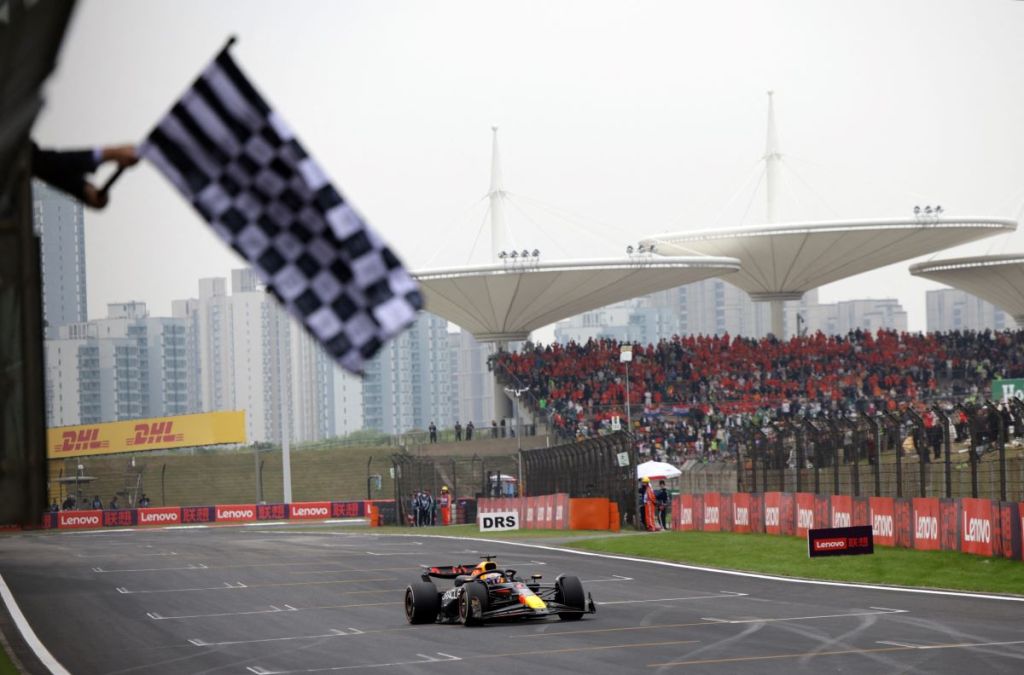 Hasil Race F1 GP China 2024: Pecah Telur, Max Verstappen Perdana Rasakan Kemenangan di&nbsp;Shanghai